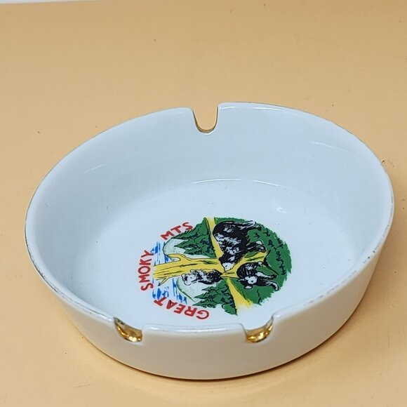 Vintage Great Smoky Mountains Souvenir Ceramic Ashtray With Gold Accents - Picture 4 of 6